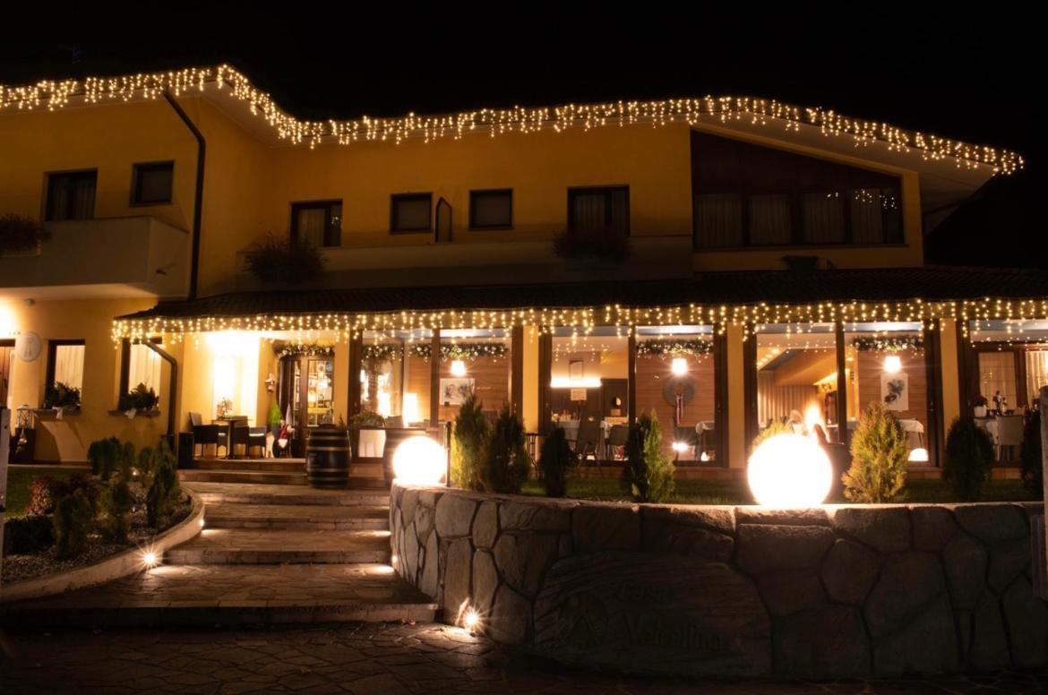 Casa Valcellina Hotel Ristorante Montereale Valcellina Exterior photo